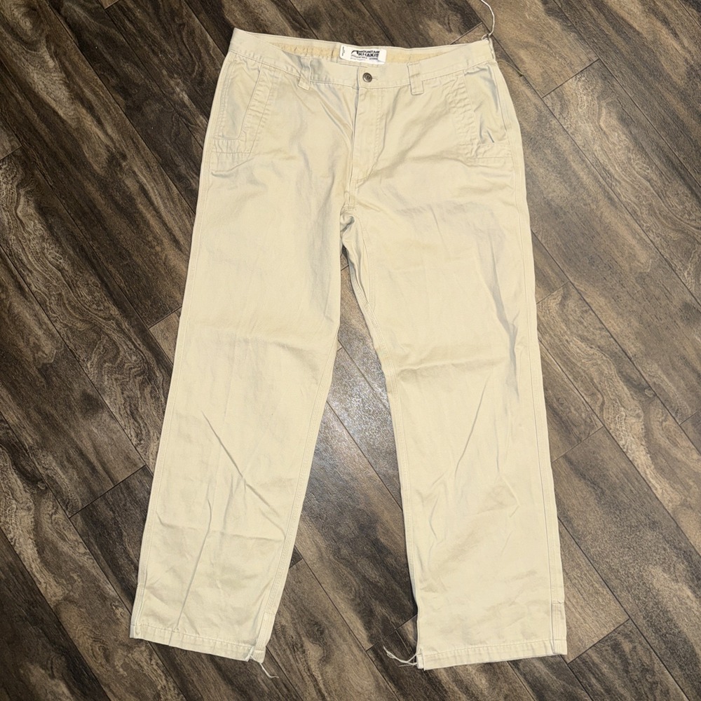 Mountain Khakis Relaxed Fit Work Pants Men's Size 38x32 Beige Outdoor Utility